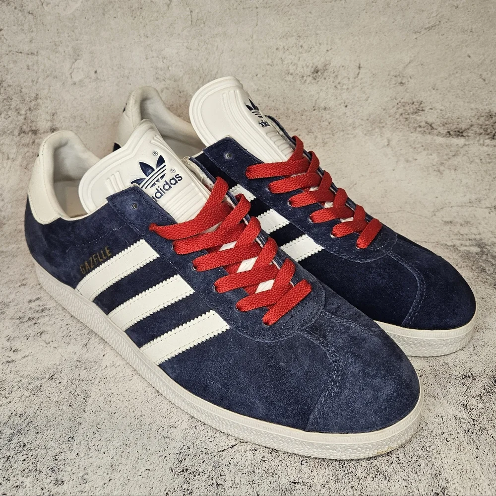 Vintage 2002 Adidas Suede Gazelles / Mens Size 10.5 / Blue & White - Picture 7 of 10